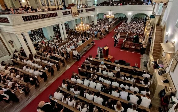 Új fenntartóval indult el az iskola 31. tanéve